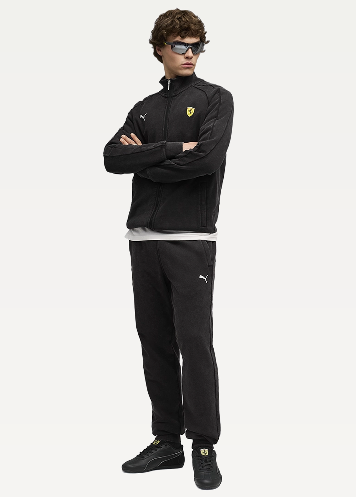 Штани спортивні чоловічі PUMA Ferrari T7 Pants чорного кольору