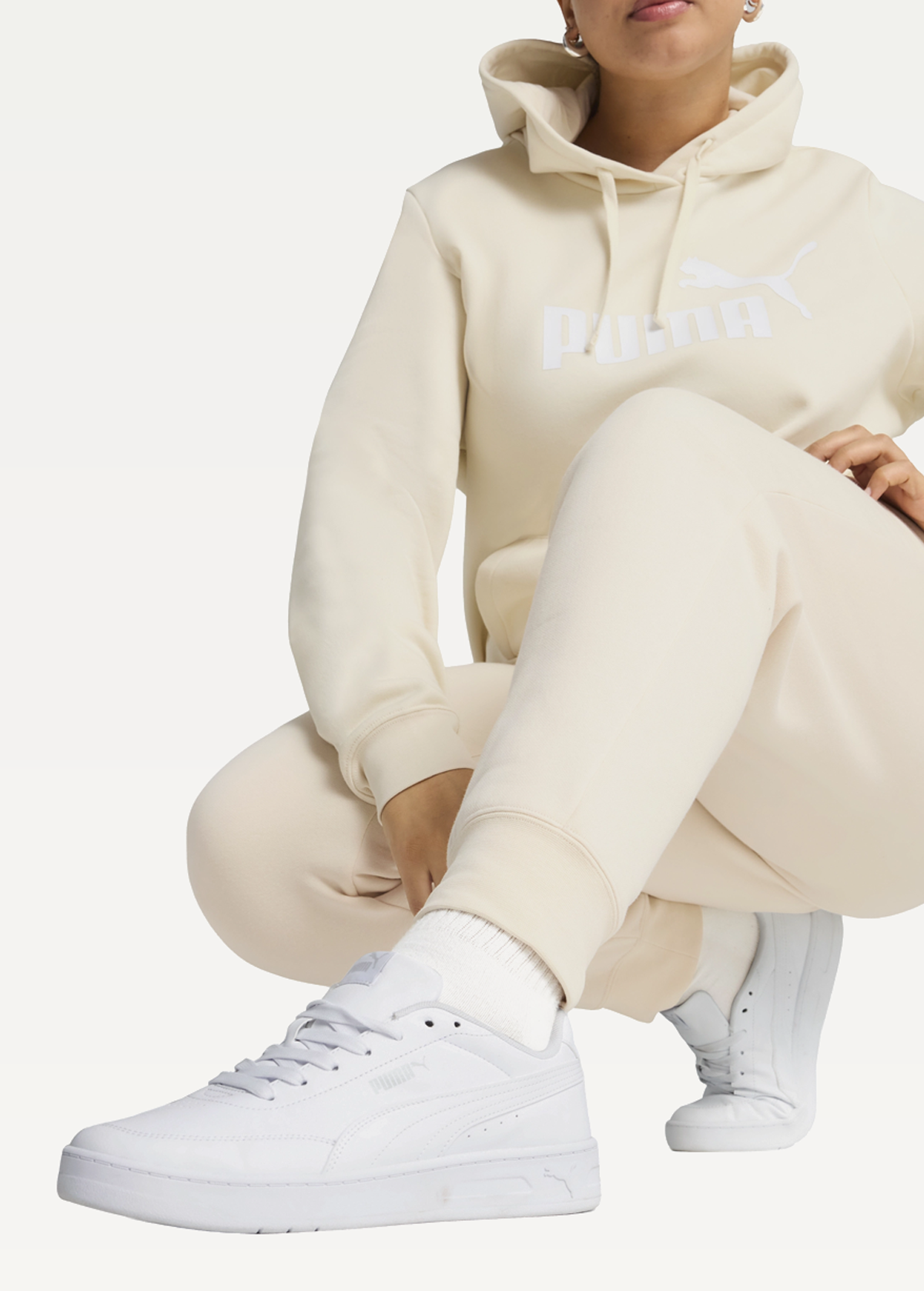 Штани спортивні жіночі PUMA ESS No. 1 Logo Sweatpants Alpine Snow