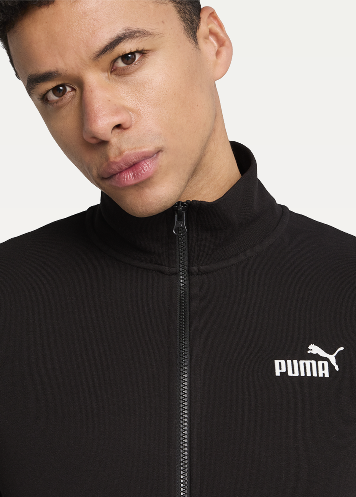 Олімпійка чоловіча PUMA ESS No. 1 Logo Track Jacket чорного кольору