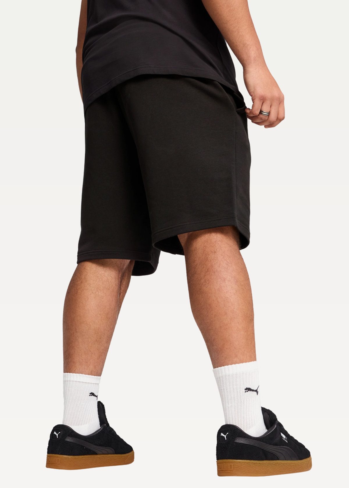 Шорти спортивні чоловічі PUMA ESS No. 1 Logo Shorts чорного кольору