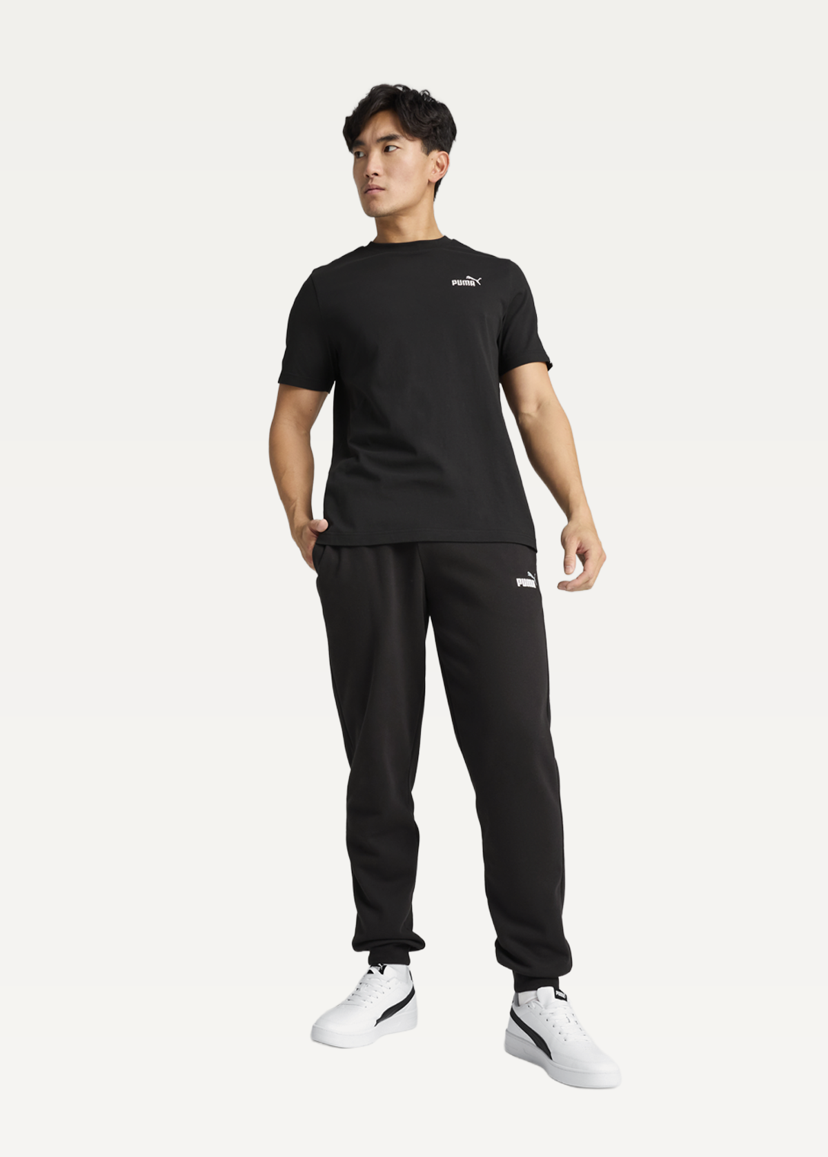 Футболка мужская PUMA ESS TAPE Tee черного цвета