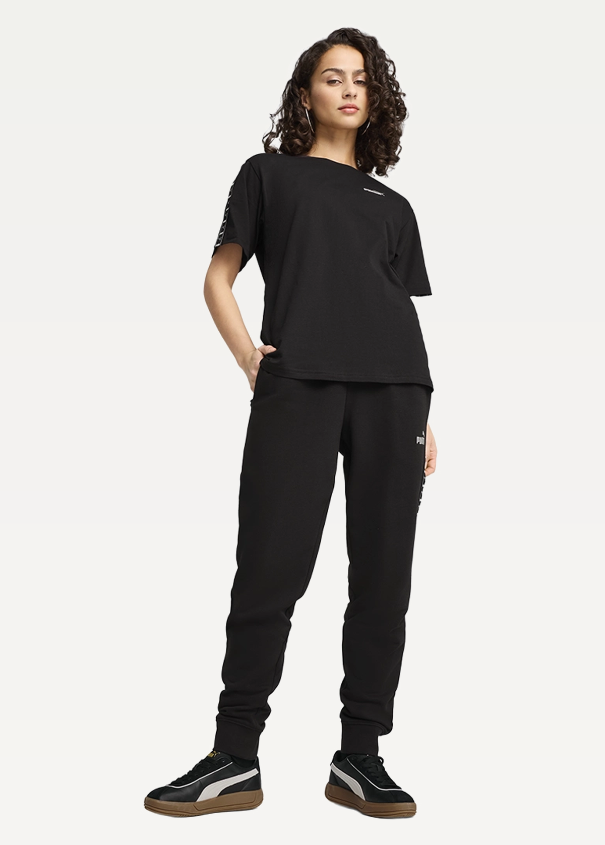 Футболка жіноча PUMA TAPE Relaxed Tee чорного кольору