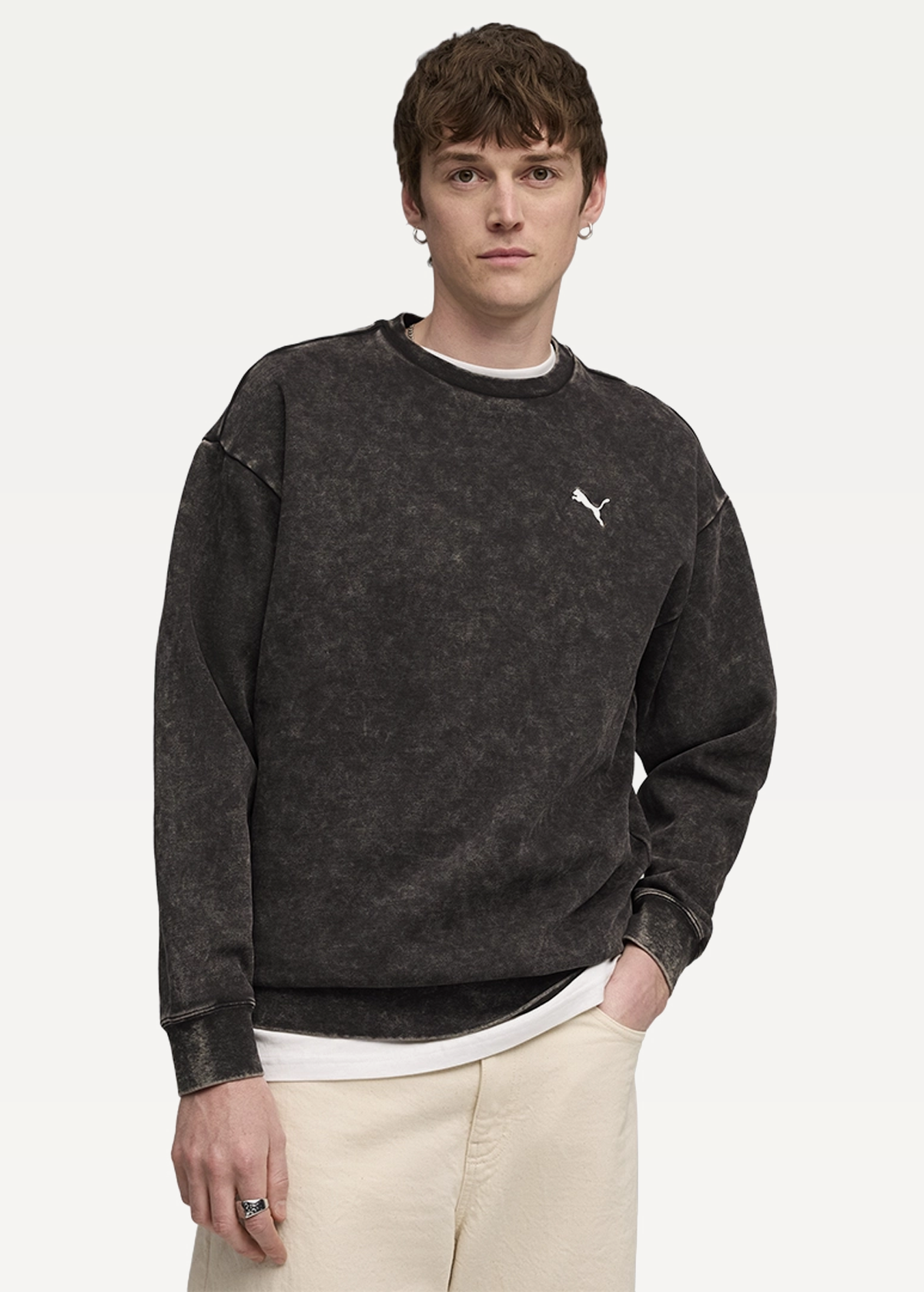 Світшот чоловічий PUMA ESS ELEVATED Wash Crew чорного кольору