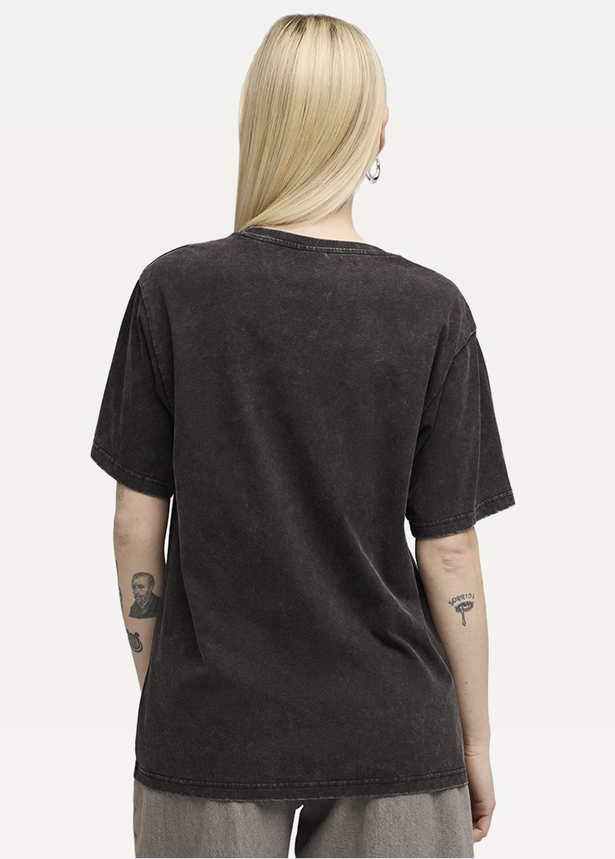 Футболка жіноча PUMA ESS ELEVATED Wash Tee чорного кольору