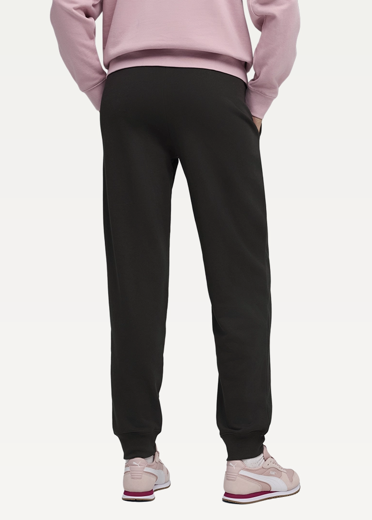 Спортивные штаны женские PUMA CLASS Sweatpants Black черного цвета