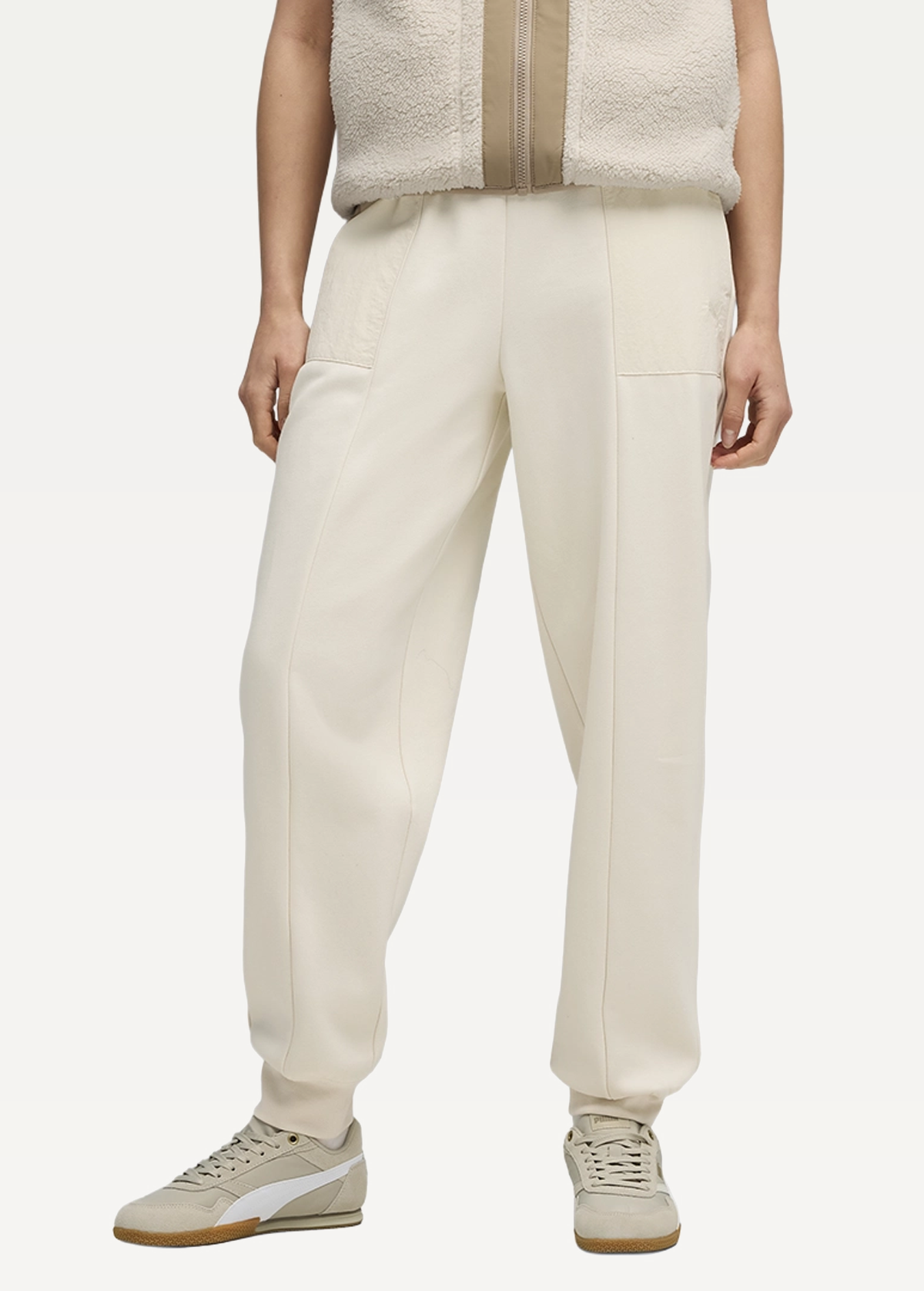 Спортивні штани жіночі  PUMA HER Comfort Sweatpants Alpine Snow