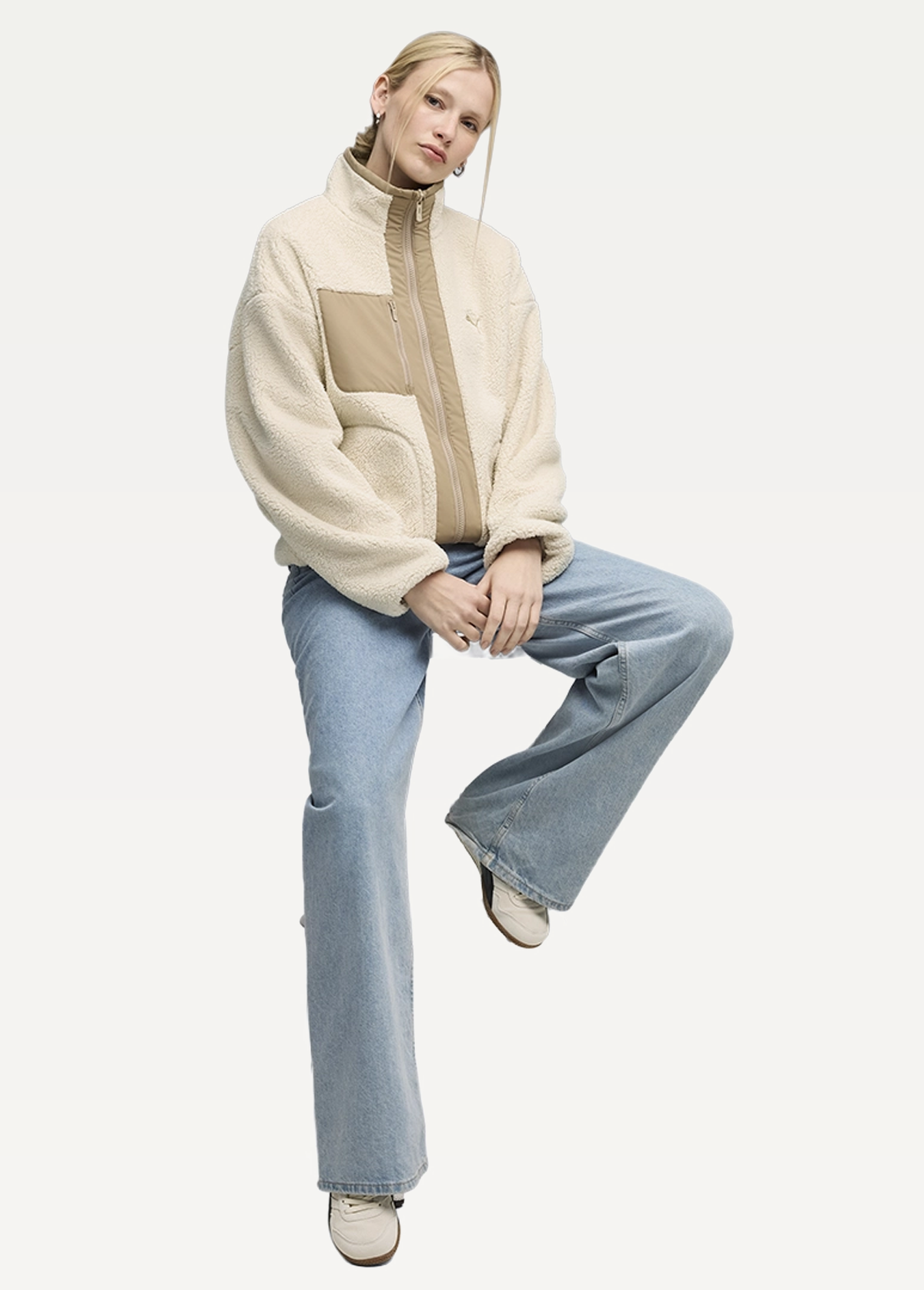 Куртка жіноча PUMA Reversible Sherpa Jacket Alpine Snow