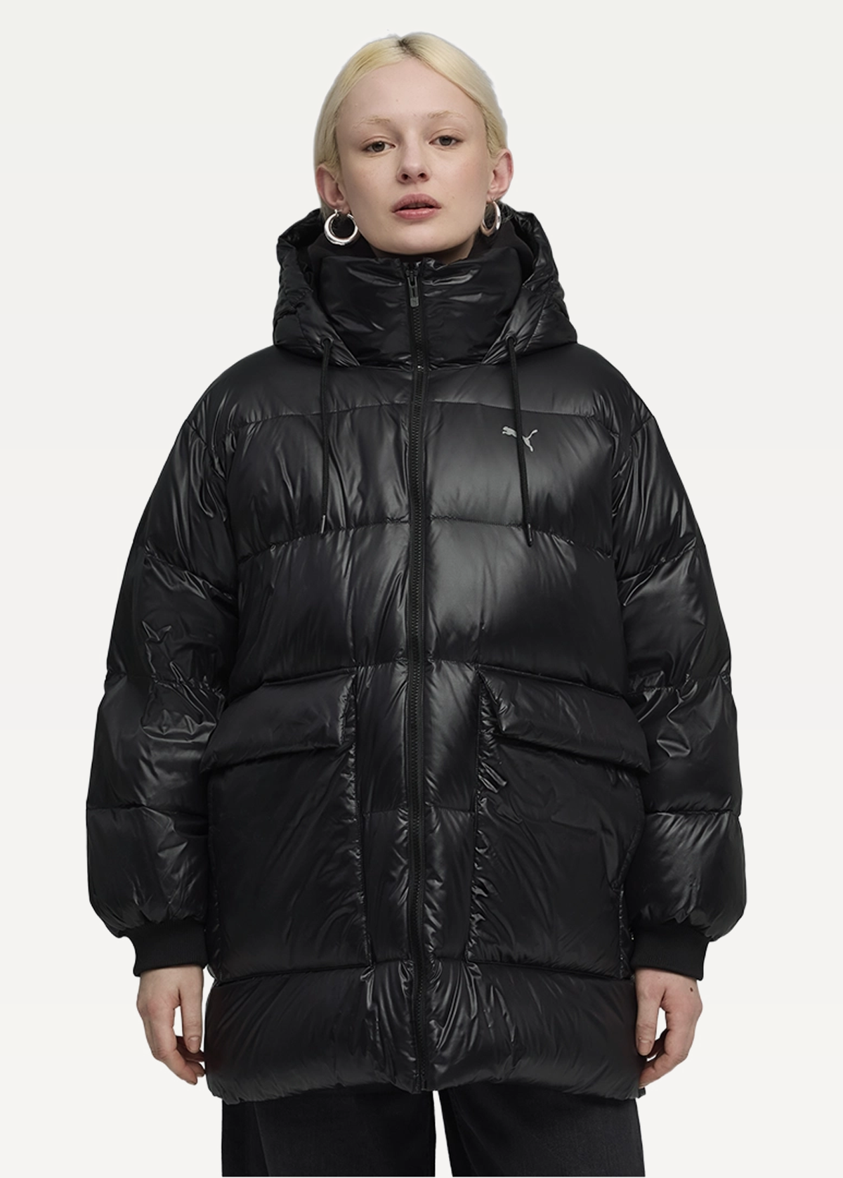 Куртка пуховик жіночий PUMA Style Hooded Down Jacket чорного кольору