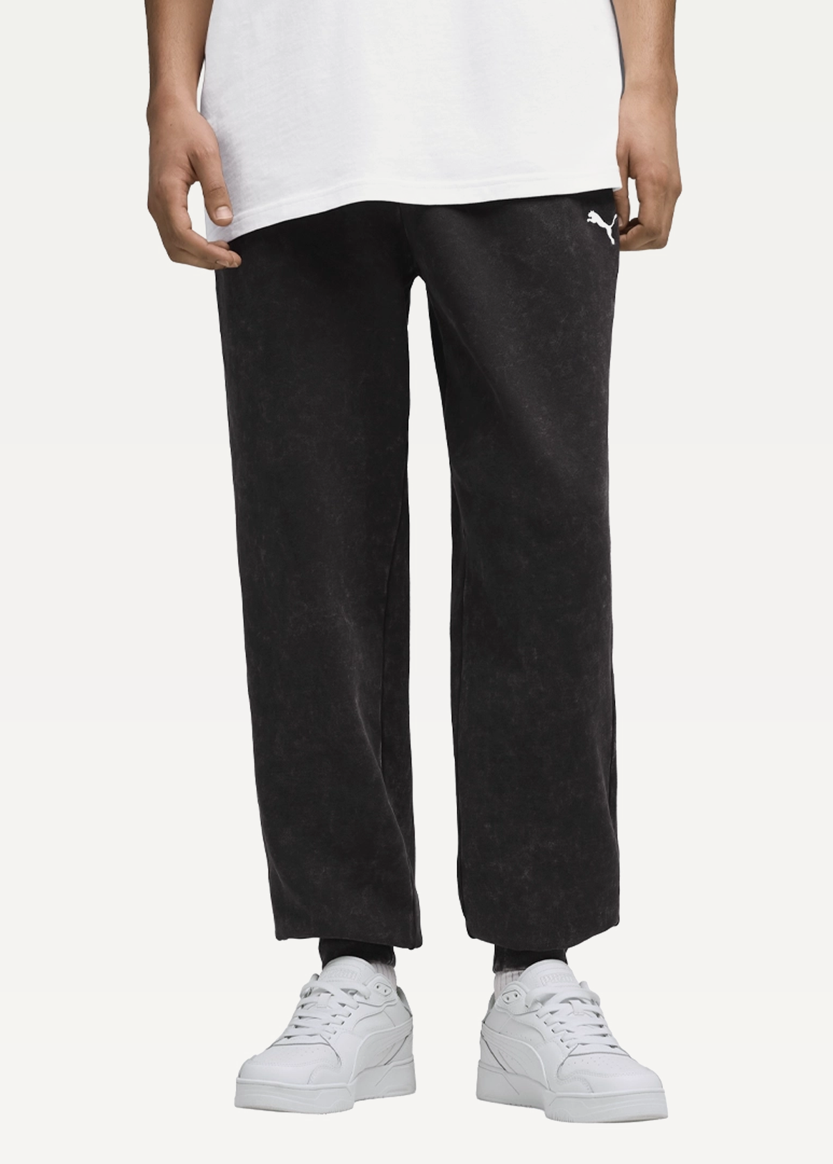 Спортивні штани чоловічі PUMA ESS ELEVATED Wash Sweatpants чорного кольору