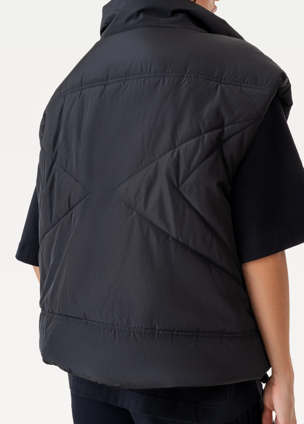 Жилет жiночий FRND FOR FRIENDS Galaxy чорного кольору