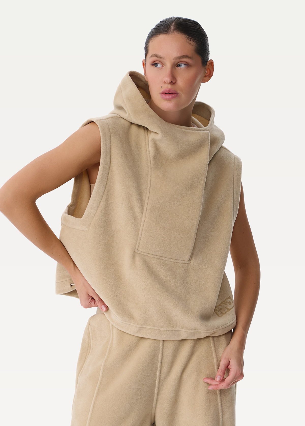 Жилет FRND FOR FRIENDS Escape Polar Fleece vest жiночий бежевого кольору