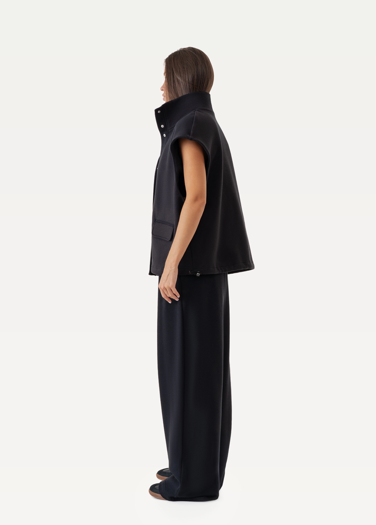 Жилет жiночий FRND FOR FRIENDS Gina чорного кольору