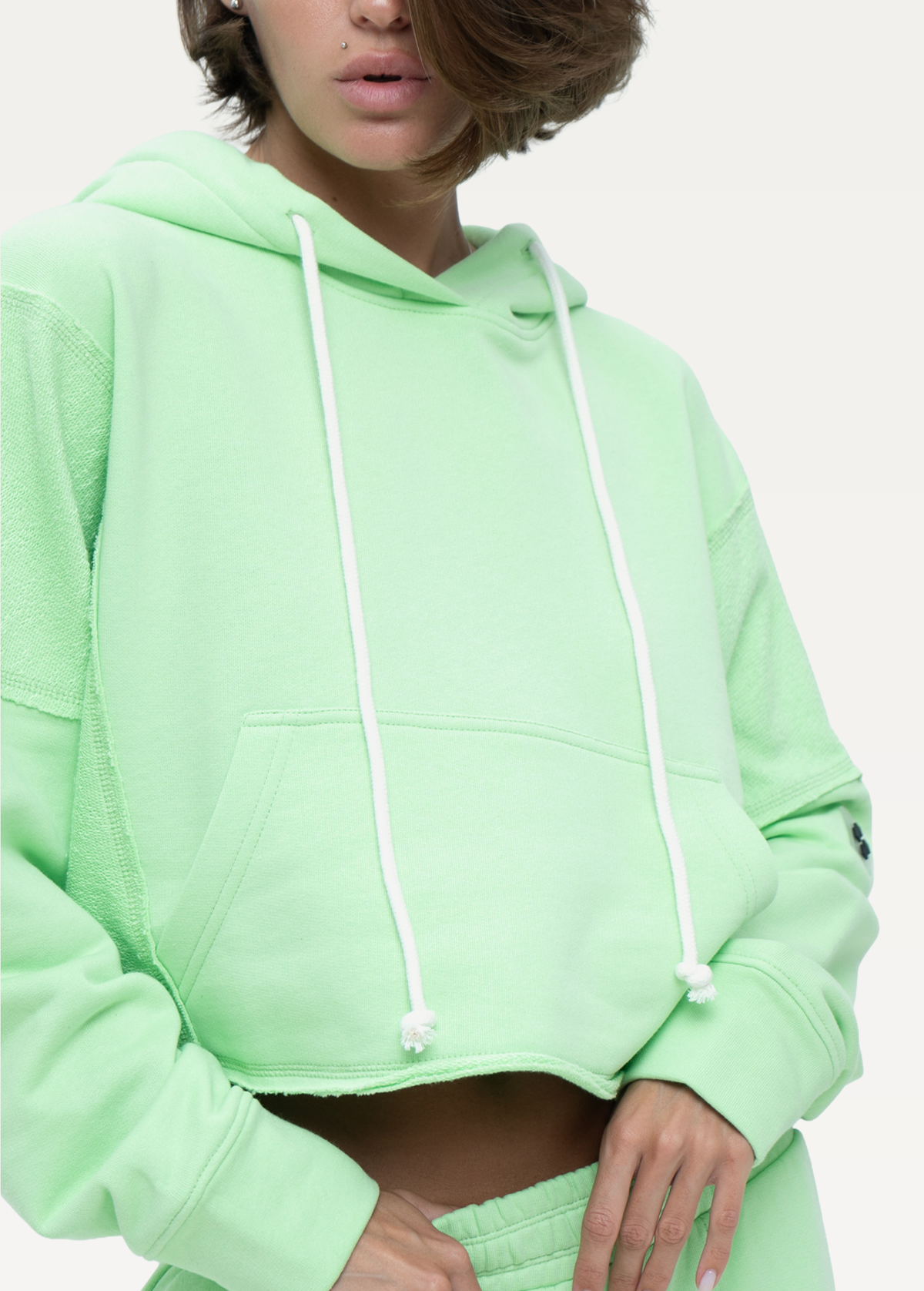 Кроп-худі FRND FOR FRIENDS Viola світло-зеленого кольору