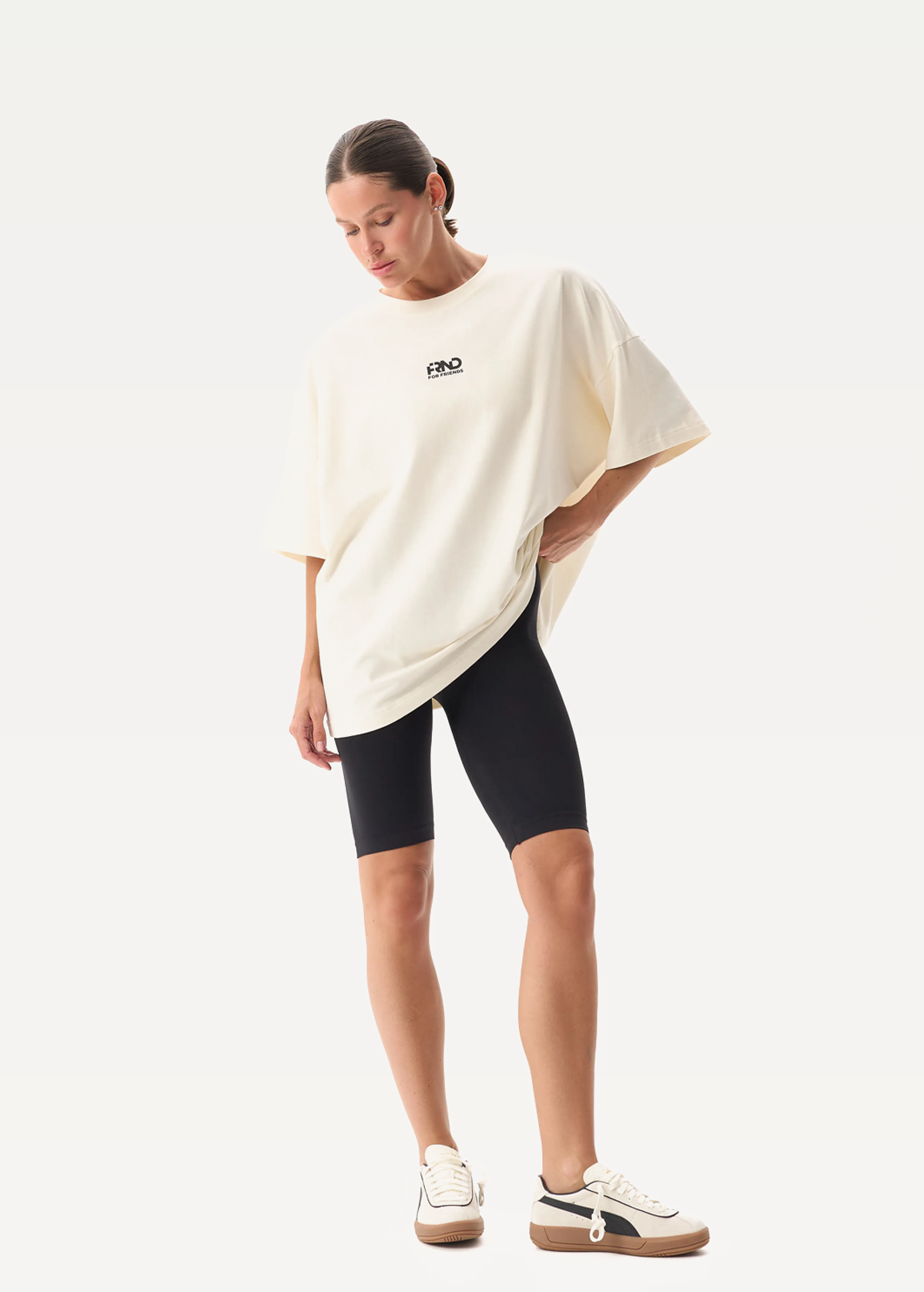 Футболка FRND FOR FRIENDS Volume жіноча молочного кольору