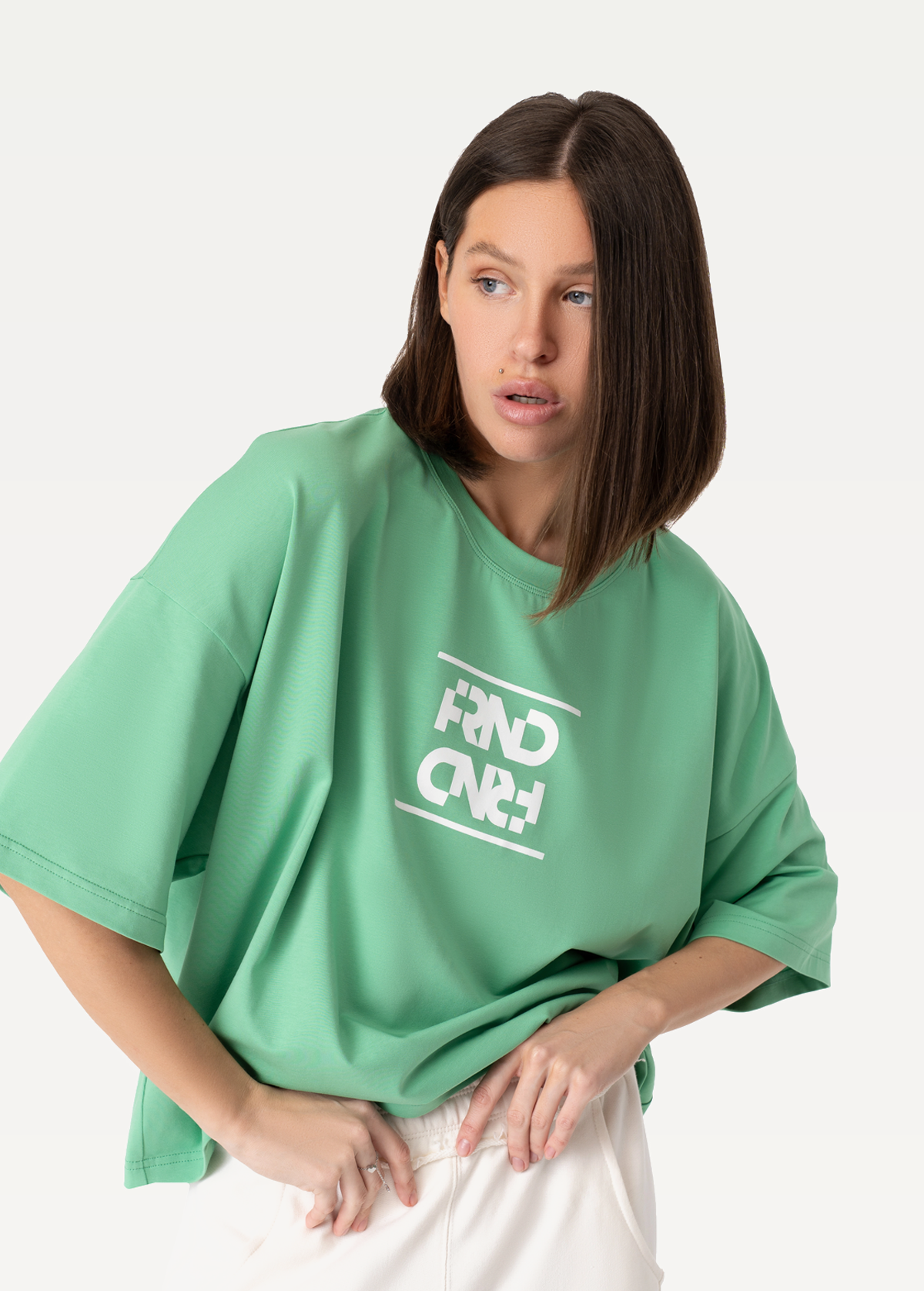 Футболка FRND FOR FRIENDS Woman зеленого цвета