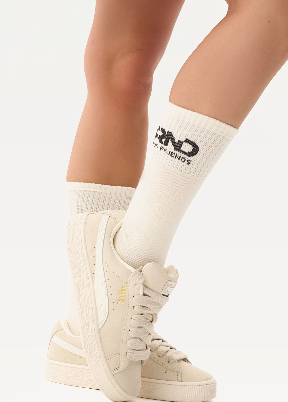 Шкарпетки високі FRND FOR FRIENDS жіночі білого кольору