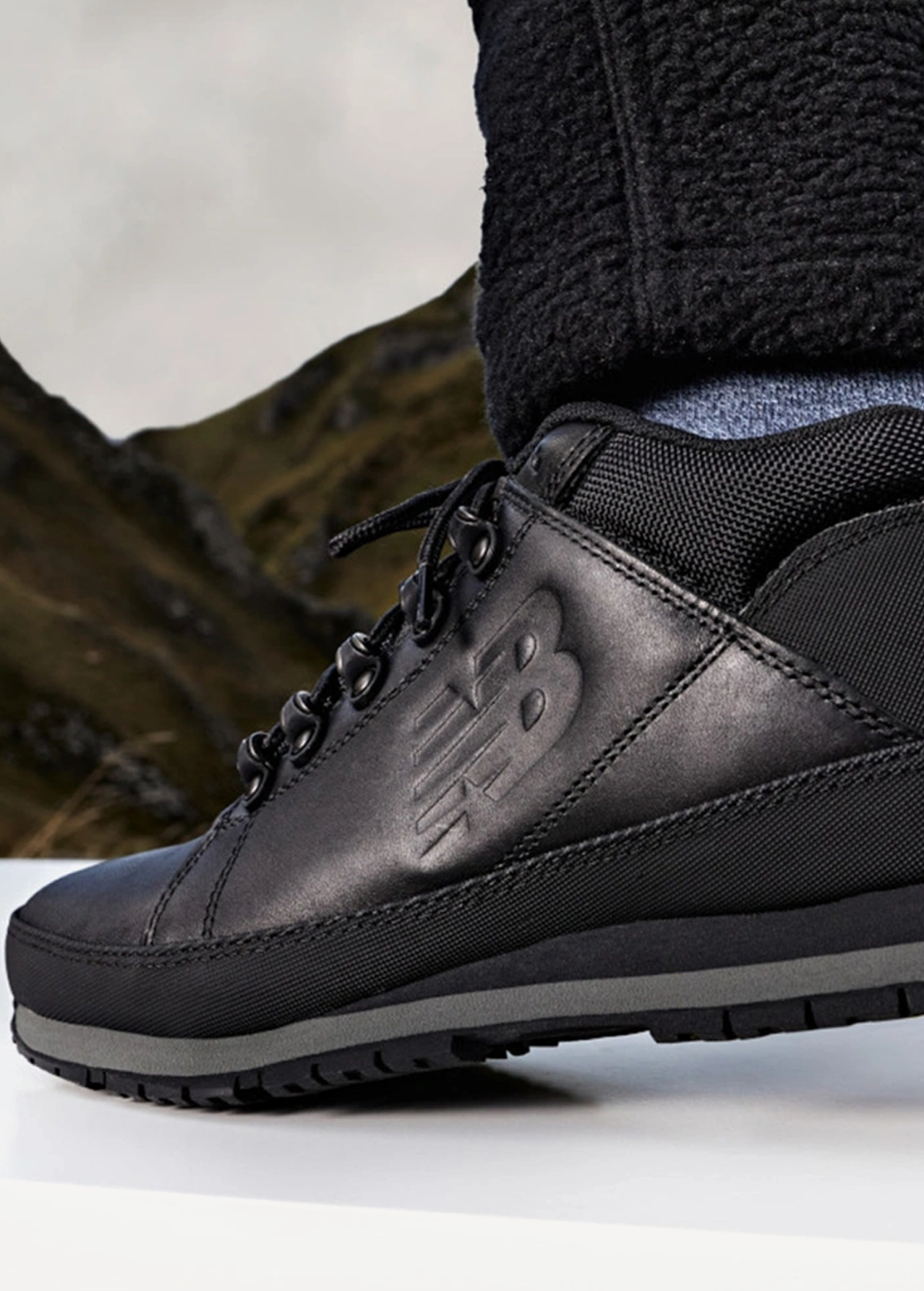 Черевики чоловічі New Balance 754 чорного кольору