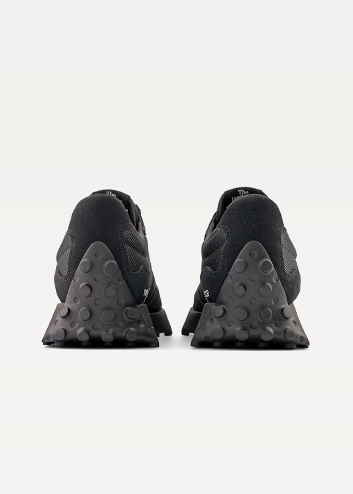 Кросівки чоловічі New Balance 327 чорного кольору