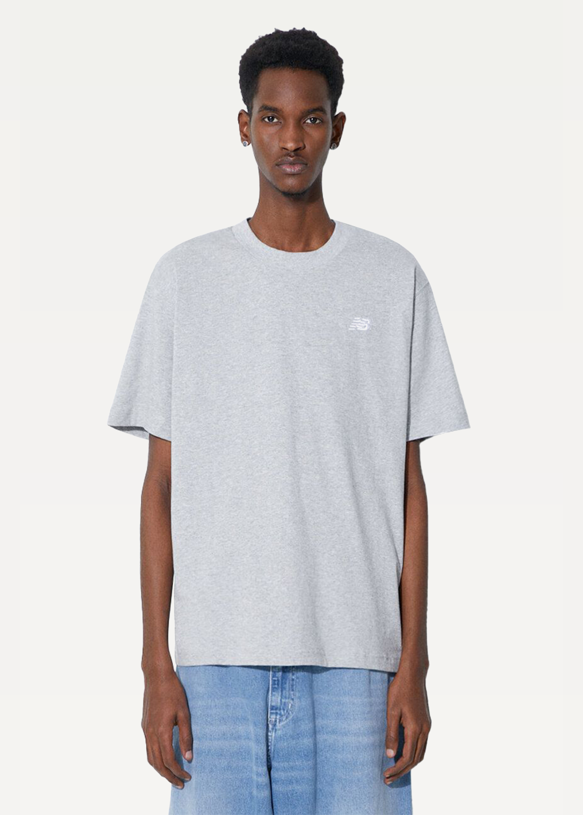 Футболка мужская New Balance NB Small Logo серого цвета