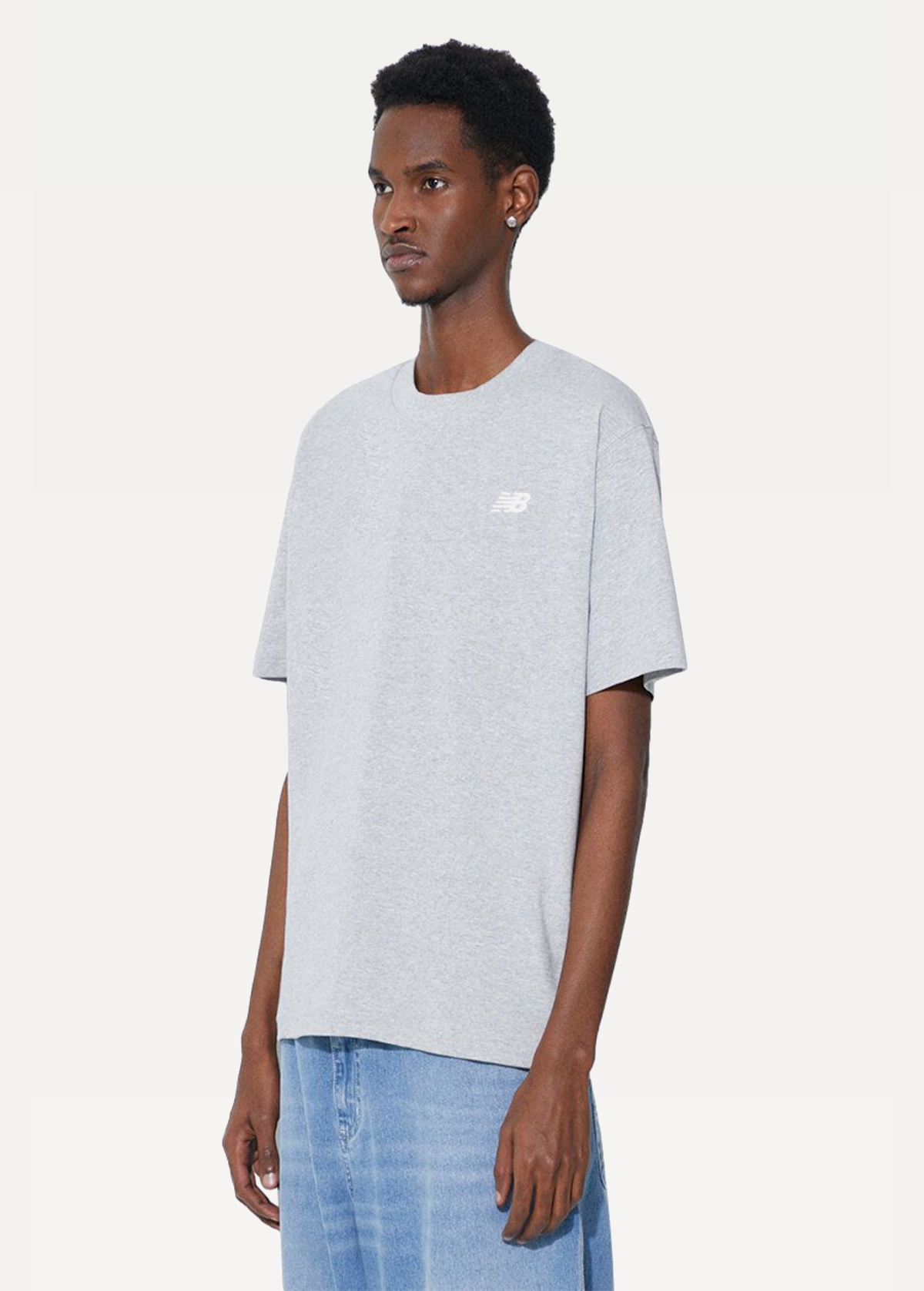 Футболка мужская New Balance NB Small Logo серого цвета