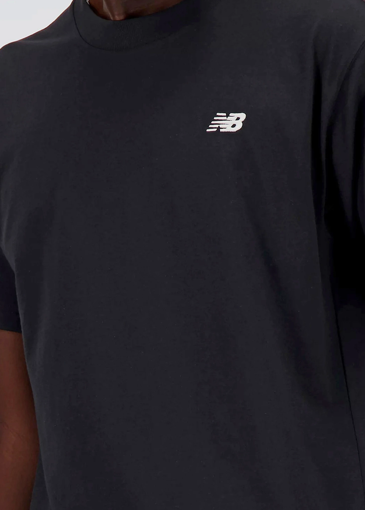 Футболка чоловіча New Balance NB Small Logo чорного кольору