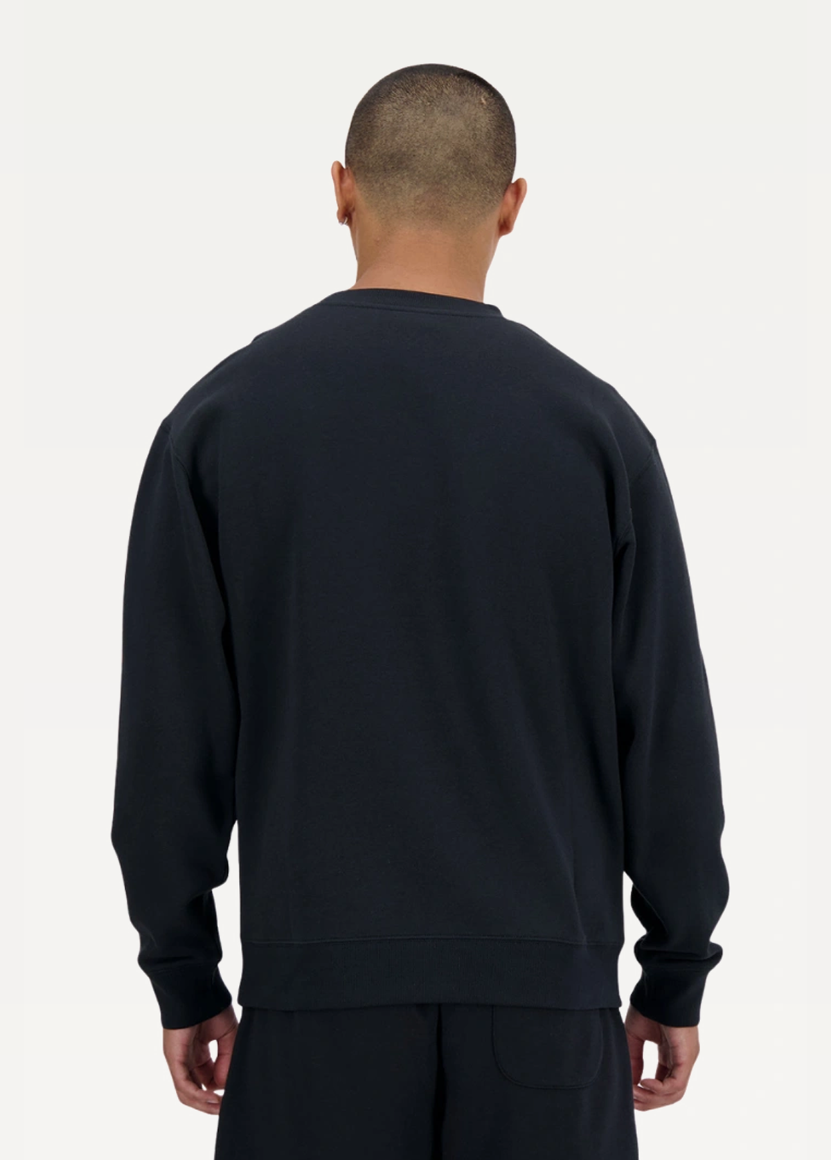 Свитшот мужской New Balance Sport Essentials Fleece черного цвета