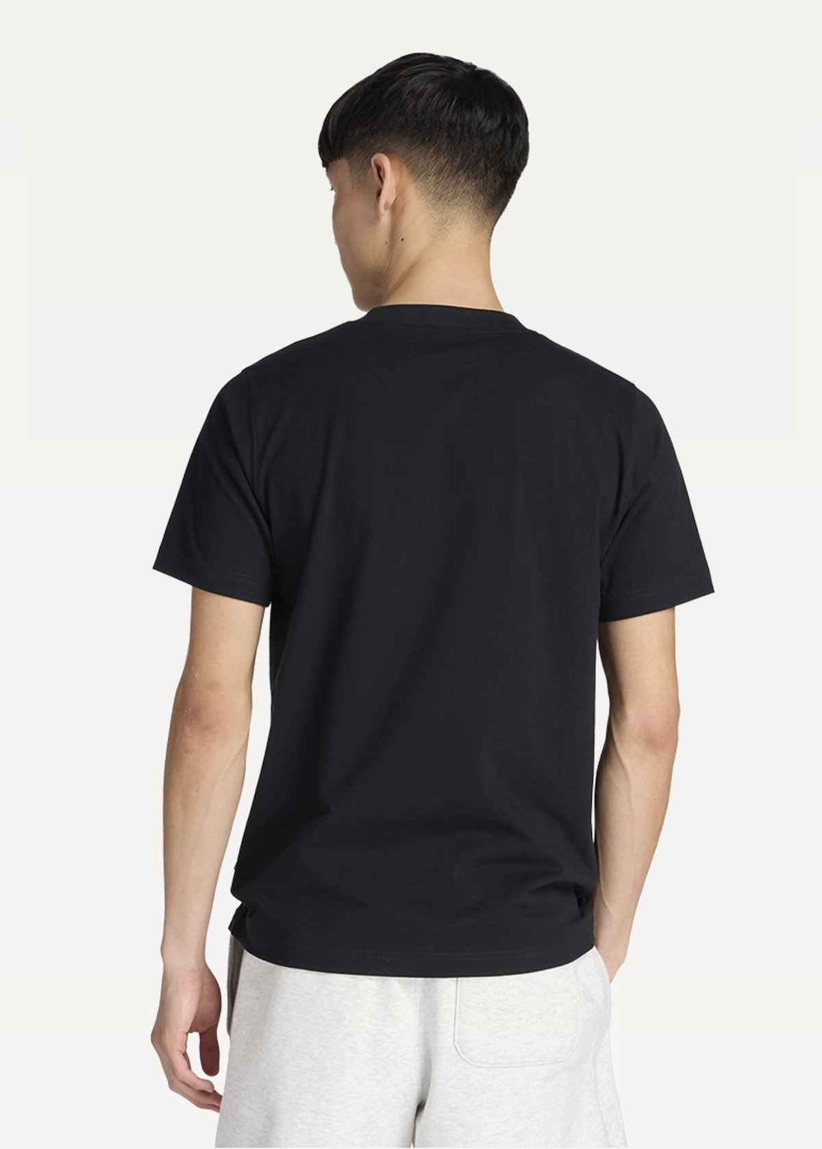 Футболка чоловіча New Balance Rectangular Logo чорного кольору