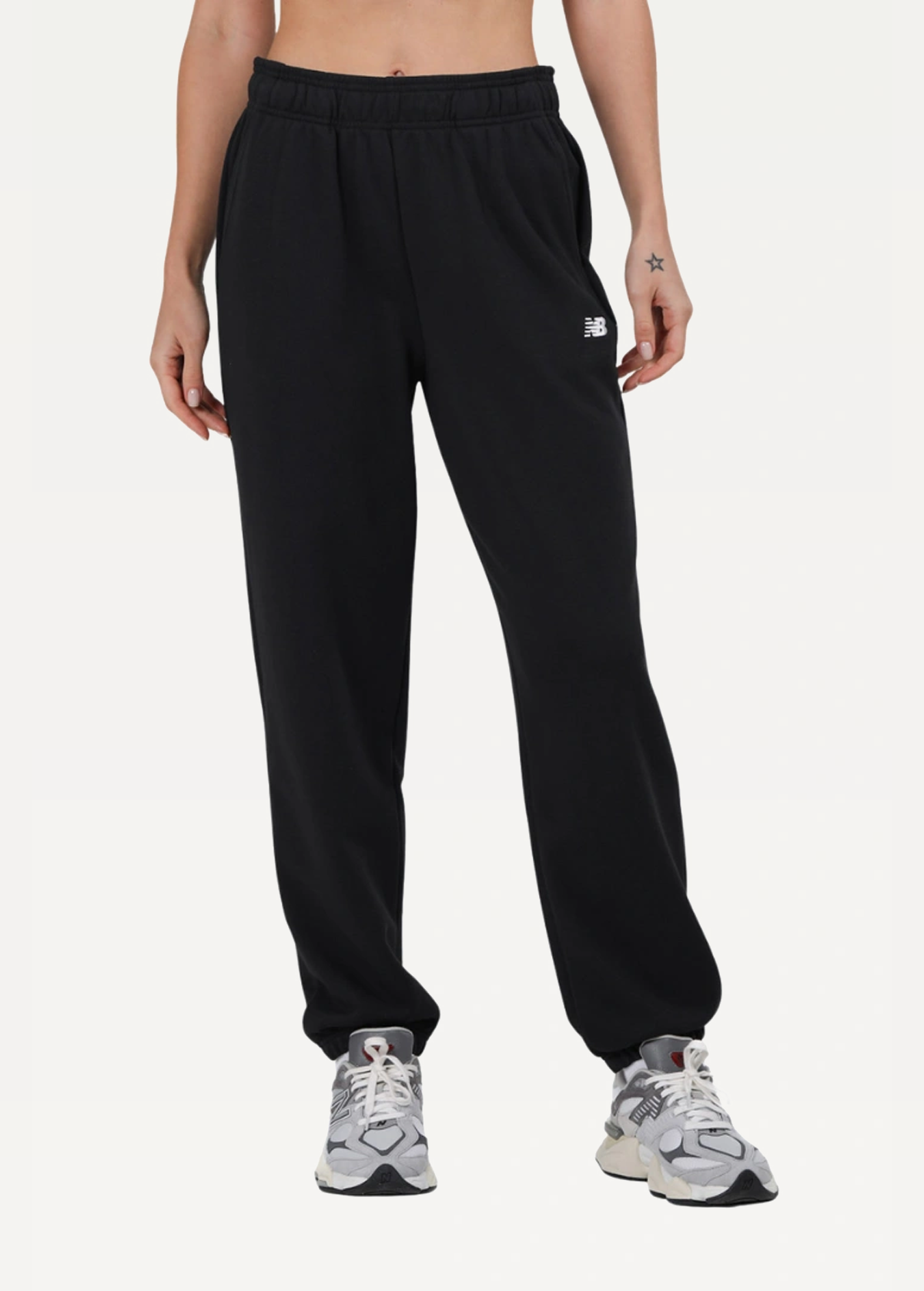 Штаны женские New Balance NB Small Logo черного цвета