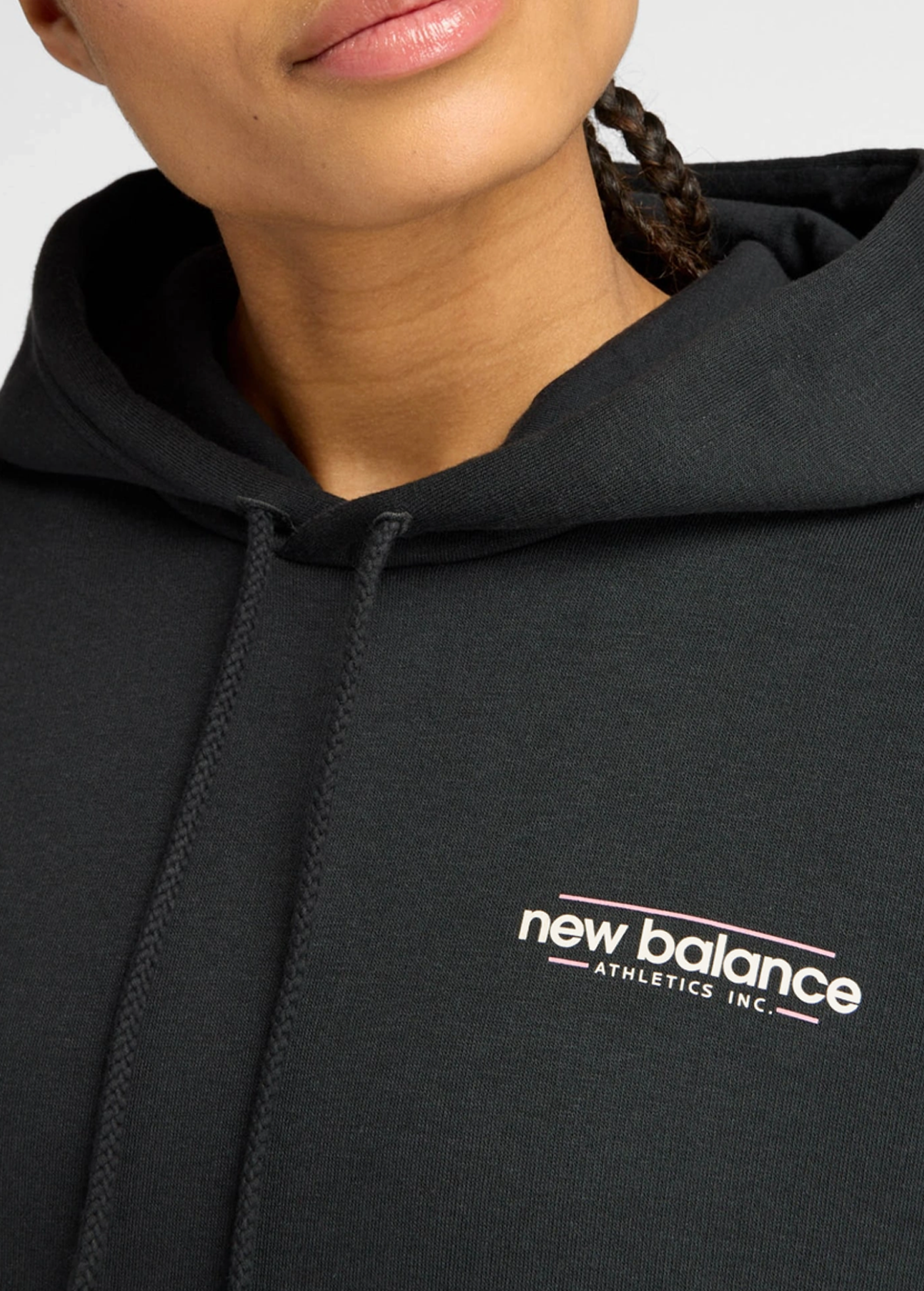 Худі жіноче New Balance Reimagined чорного кольору