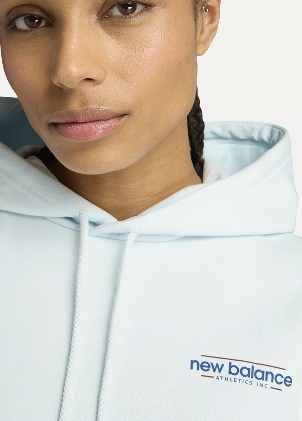 Худі жіноче New Balance Reimagined блакитного кольору