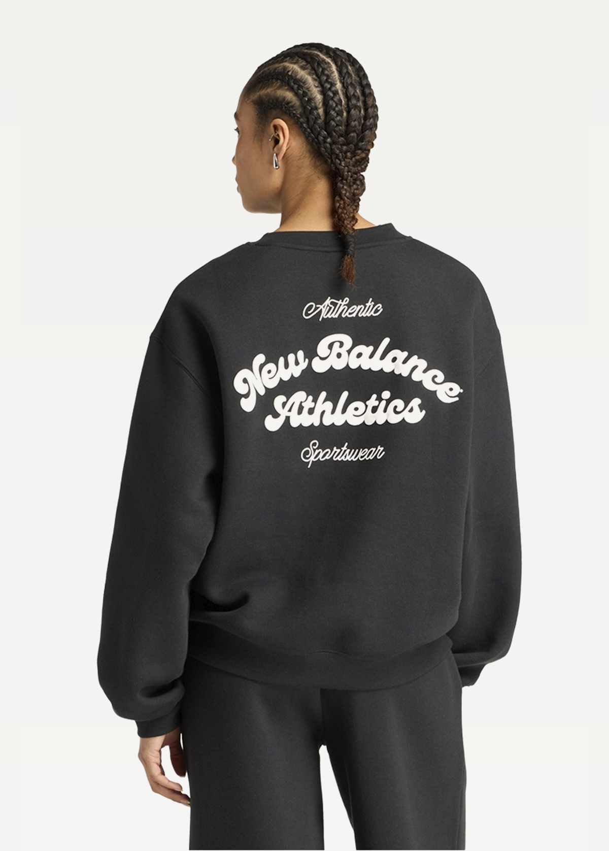 Світшот жіночий New Balance Linear Heritage Fleece чорного кольору