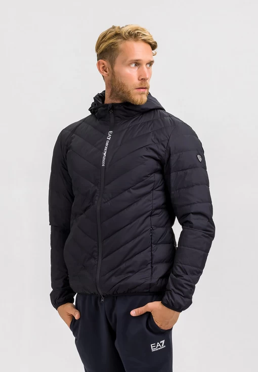 Пуховик мужской EA7 Emporio Armani черного цвета