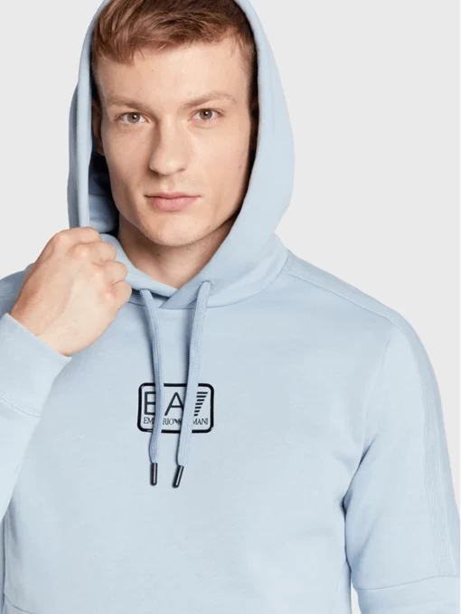 Свитшот мужской EA7 Emporio Armani голубого цвета