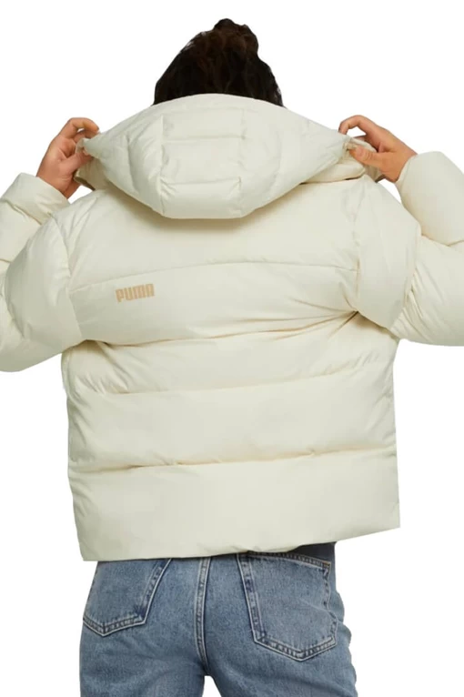 Пуховик женский Puma Down Puffer молочного цвета