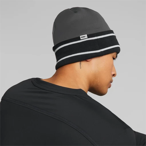 Шапка мужская-женская Puma Classic Running Cuff Beanie черного цвета