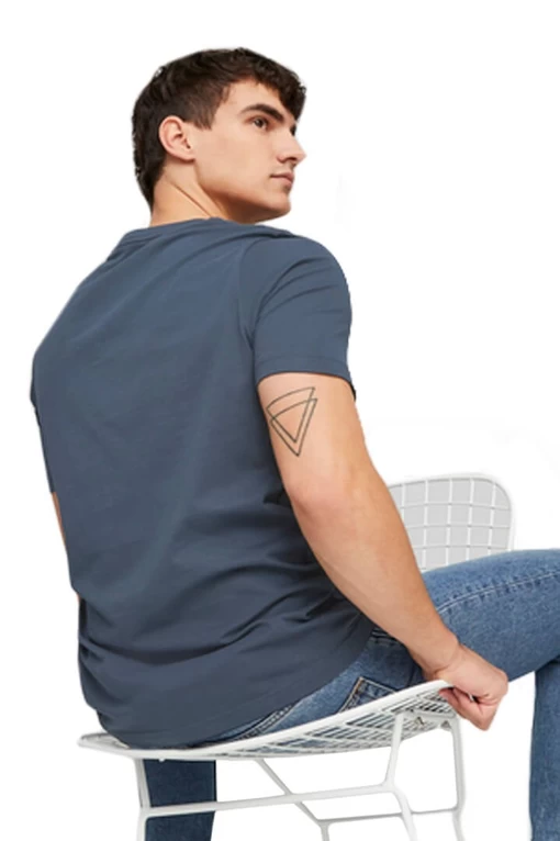 Футболка мужская Puma ESS Small Logo Tee темно-синего цвета