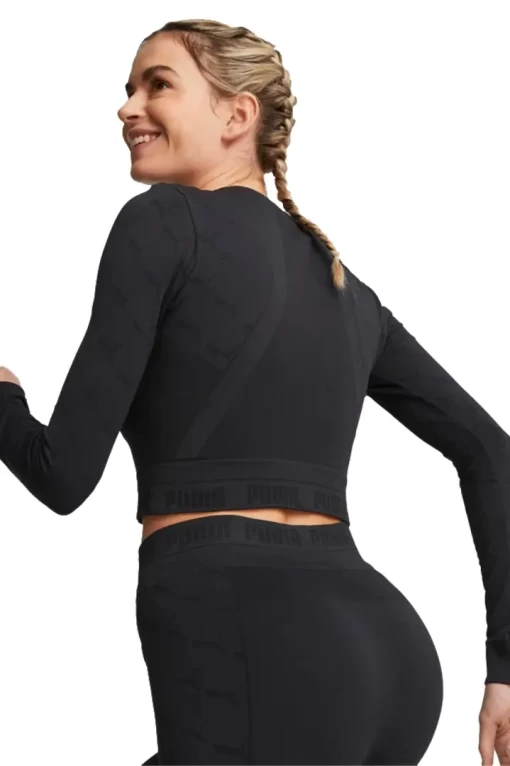 Футболка женская Puma EVOKNIT Longsleeve Tee черного цвета