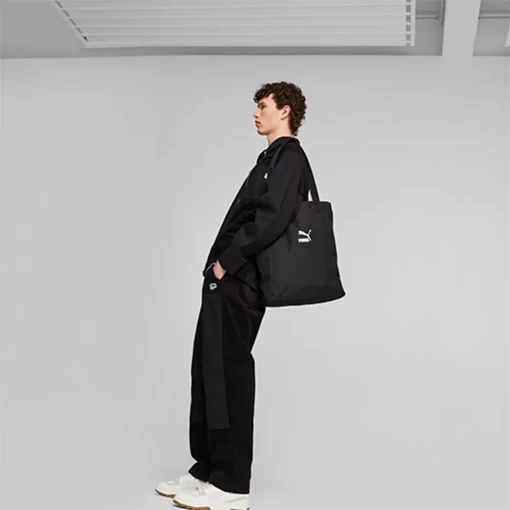 Сумка женская-мужская Puma Classics Archive Tote Bagr черного цвета
