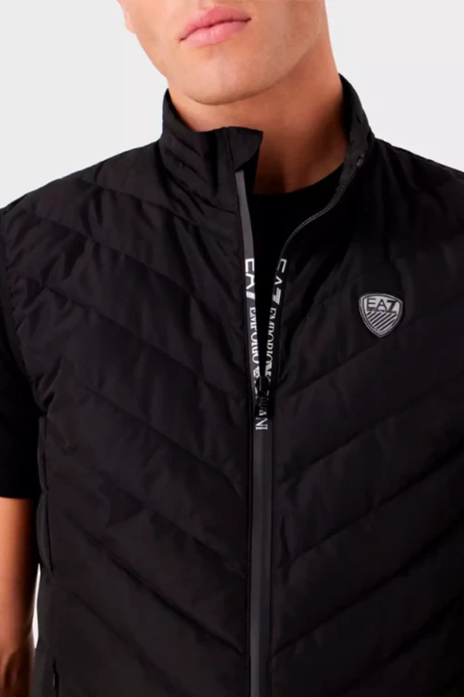 Жилетка чоловіча спортивна EA7 Emporio Armani Down Waistcoat чорного кольору