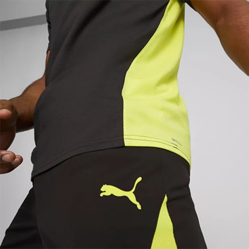 Футболка чоловіча Puma Fit Triblend Tee чорно-жовтого кольору 52441540