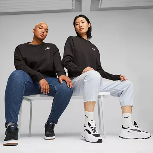 Худи женское Puma ESS+ Relaxed Crew FL черного цвета