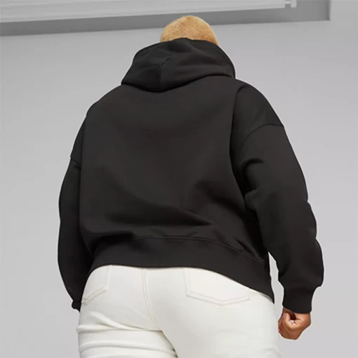 Худи женское Puma Classics Oversized Hoodie черного цвета 62140701