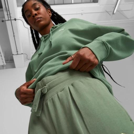 Спортивные брюки женские Puma Her High-Waist Pants TR эвкалиптового цвета