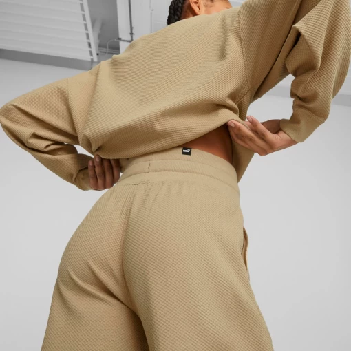 Спортивные брюки женские Puma Her Straight Pants песочного цвета
