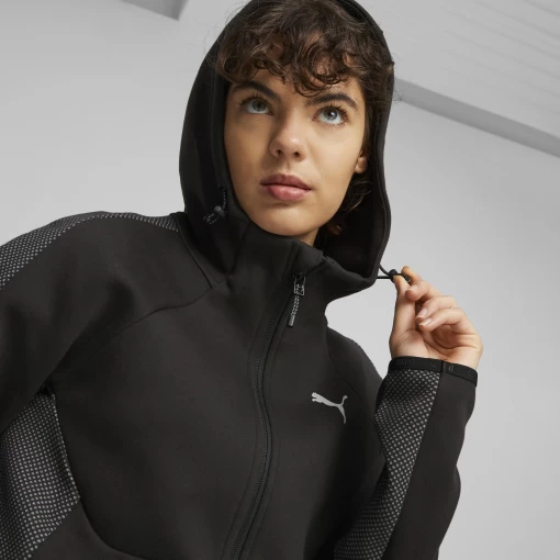 Худи женское Puma Evostripe Full-Zip Hoodie черного цвета
