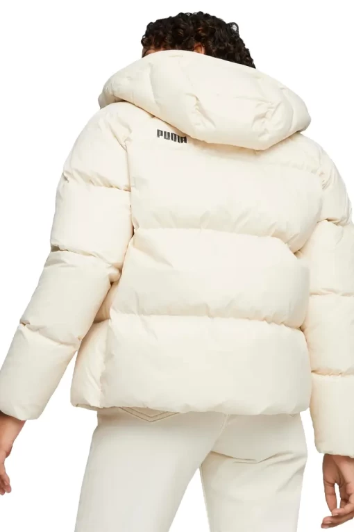 Куртка пуховик женская Puma Hooded Ultra Down Puffer молочного цвета