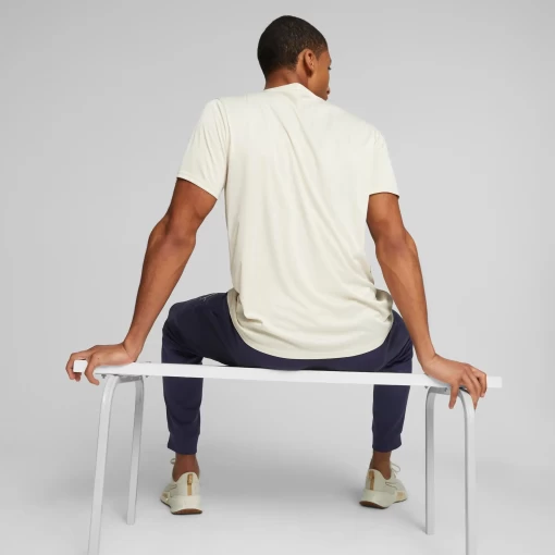 Футболка чоловіча Puma Fit Poly Logo Tee біло-молочного кольору