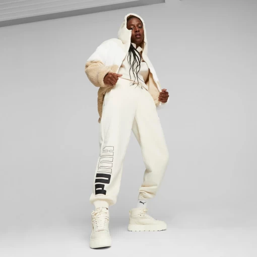 Спортивные брюки женские Puma Power Sweatpants молочного цвета