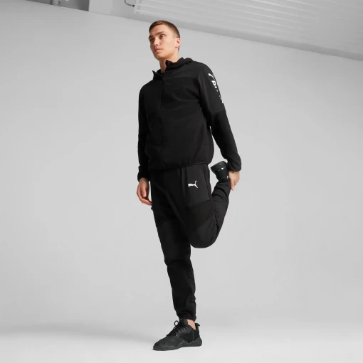 Куртка спортивная мужская Puma Fit Hybrid Jacket черного цвета