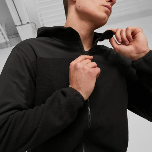 Куртка спортивная мужская Puma Fit Hybrid Jacket черного цвета